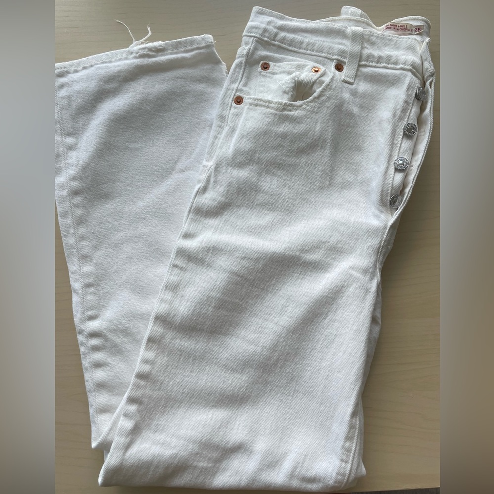 Levis ribcage straight ankle jean